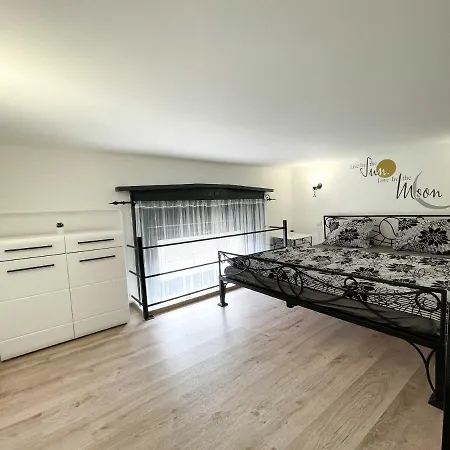 Manyi 2 * Debrecen