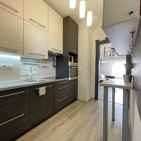 Manyi 2 Apartment *